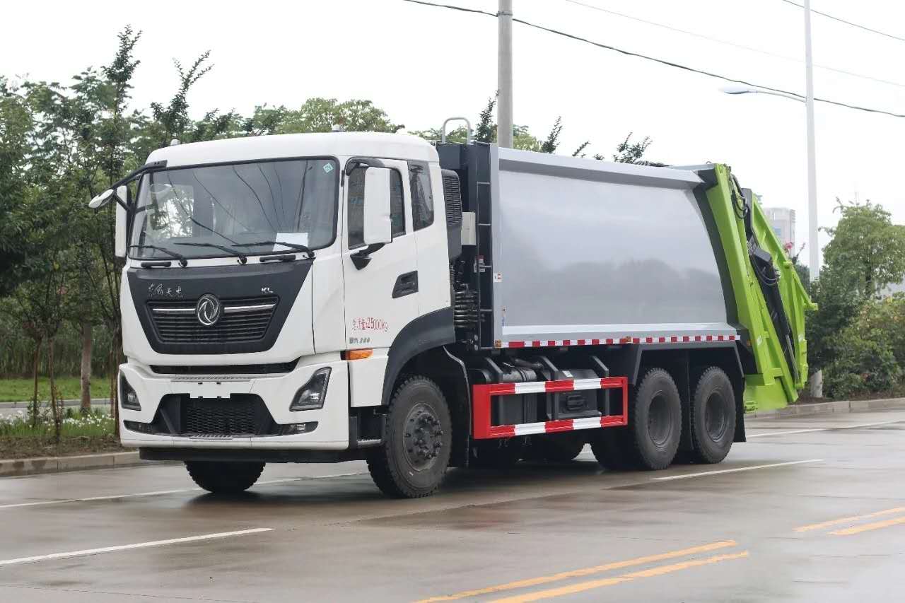 東風(fēng)天龍壓縮垃圾車